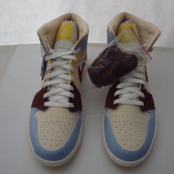 Jordan 1 Mid SE x Maison Chateau Rouge Fearless 2019 main image 15